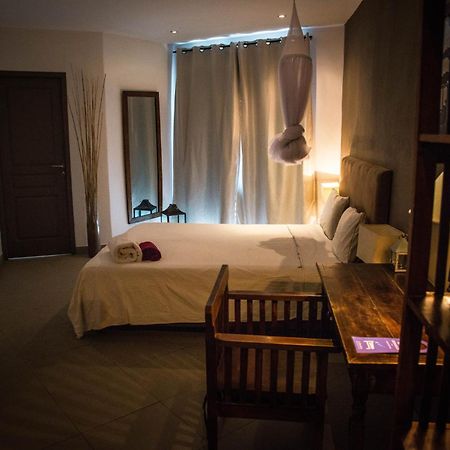 Hotel Restaurant La Ribaudiere Antananarivo Phòng bức ảnh